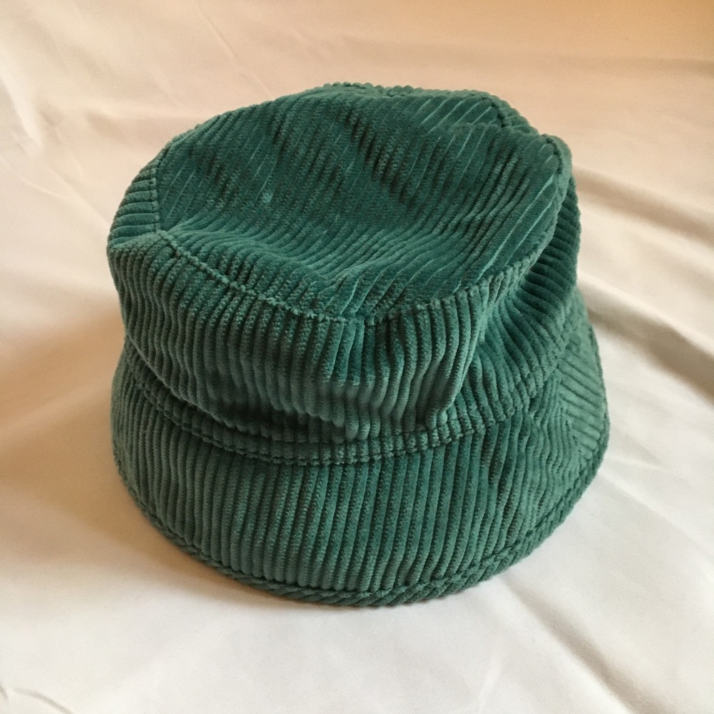 Corduroy bucket hat
